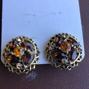 Clip earrings